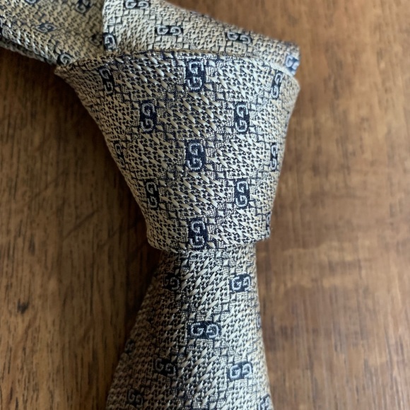 Gucci Other - Black & Gold Gucci “GG” Pattern Tie